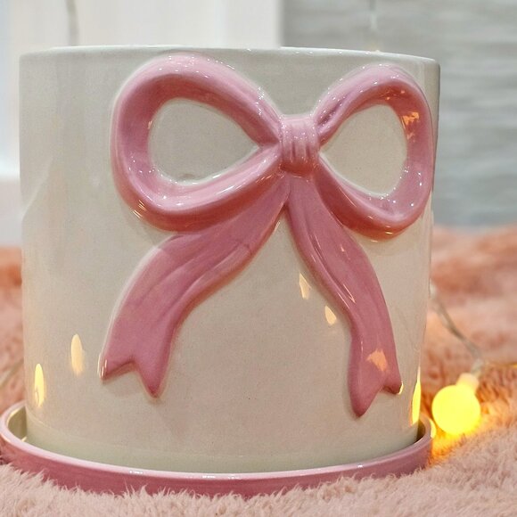 NWT Viral Bow Planter - Pink; Coquette; Plants - Picture 1 of 4